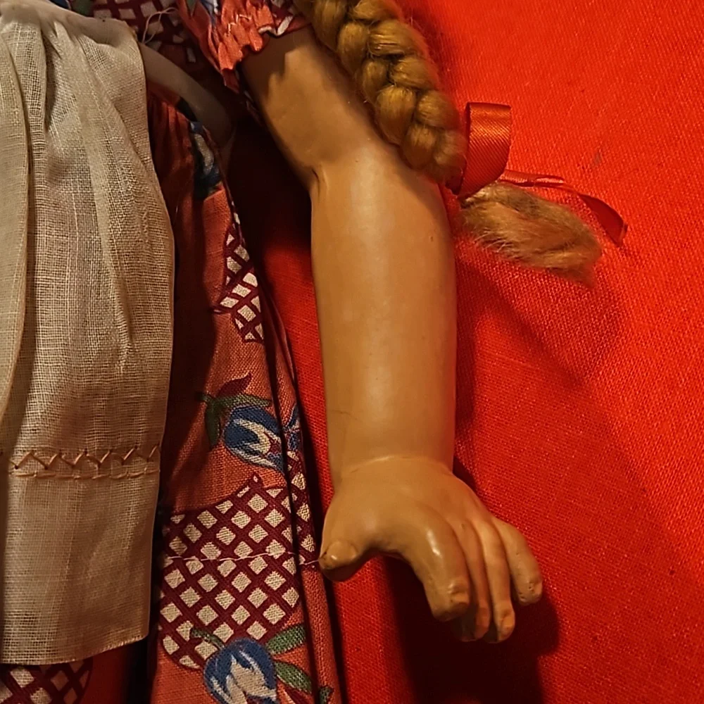 20" Antique Horsman Composition Art Doll - Picture 11 of 12